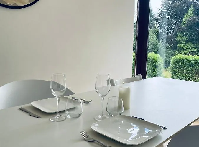 Le Du Pays De Σαλέ Herve